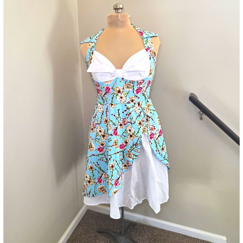 1950s Style Rockabilly Floral Print A Line Halter Dress Audrey Hepburn Pin-Up